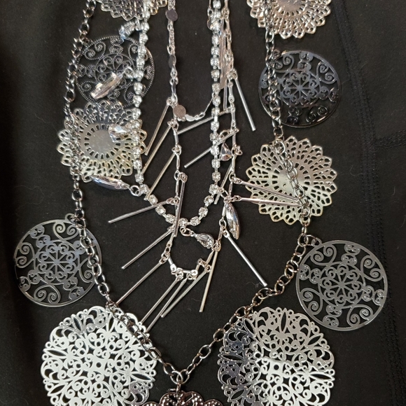 GUESS NECKLACE - Picture 4 of 4